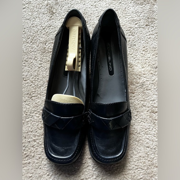NWOT Bandolino Loafers - Picture 3 of 4